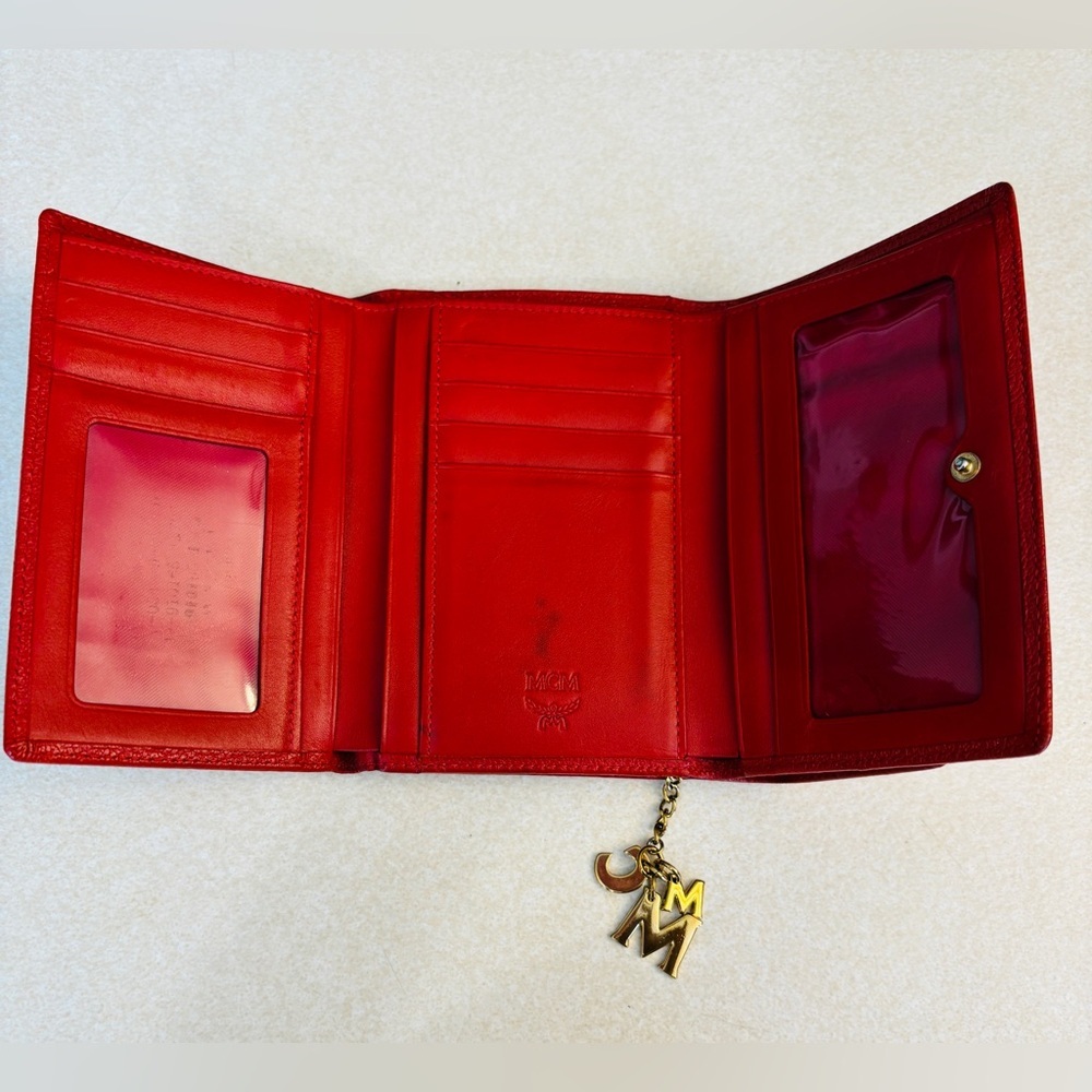 MCM Motifs Red w/Golden Hardware Med Trifold Wallet: J9498, EUC - Picture 12 of 15